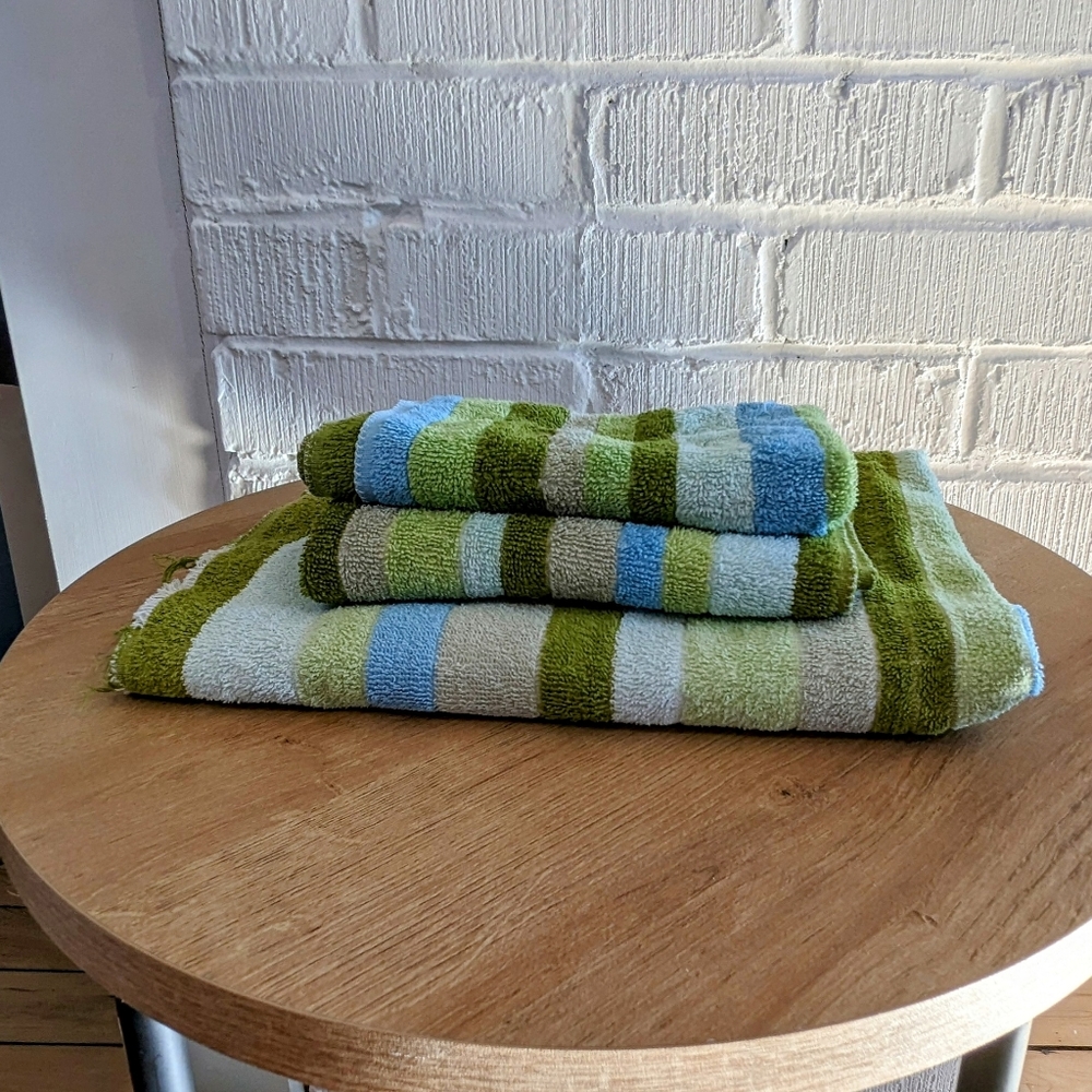 Blue & Green VTG Towels Bundle